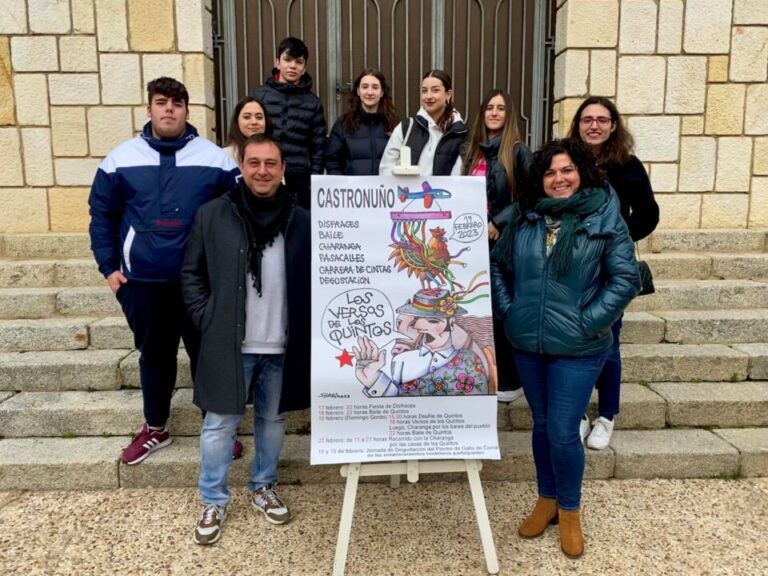 El Ayuntamiento presenta el Cartel de Los Versos de Los Quintos