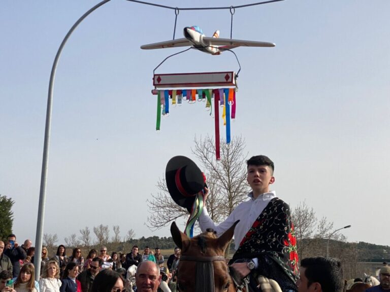 Los Quintos de Castronuño ‘echaron sus versos’ en paraje de Carretejar