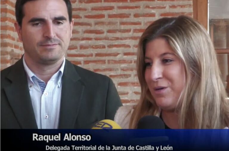 Reunión en Medina de la Delegada Territorial , y Alcaldes de la Mancomunidad Tierras de Medina