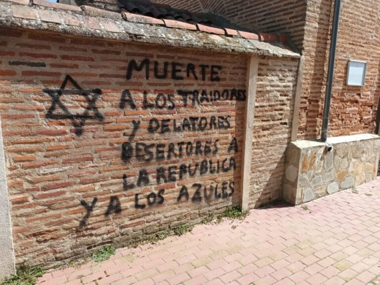 Alaejos vuelve a sufrir actos vandálicos con pintadas ofensivas