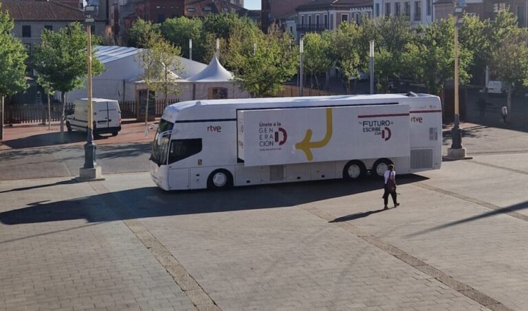 Un autobús de RTVE ofrecerá información sobre digitalización en la Plaza Mayor de la Hispanidad