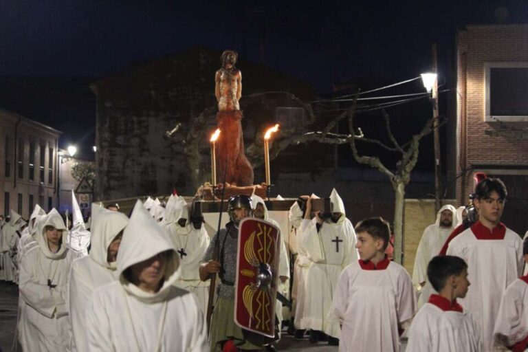 Así transcurrió la procesión de la Sentencia en Medina del Campo 