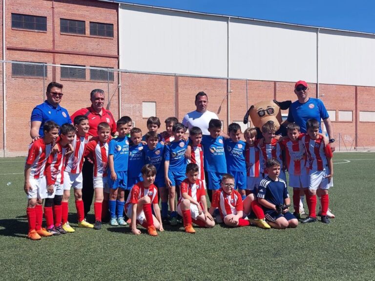 Los equipos de la Gimnástica Medinense no pierden el ritmo en Semana Santa y disputan varios partidos amistosos
