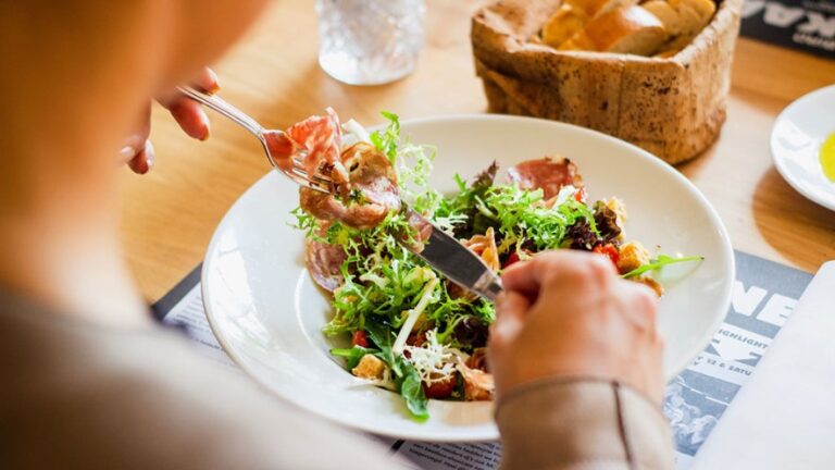 La inteligencia artificial se adentra en la alimentación saludable, pero aún enfrenta desafíos