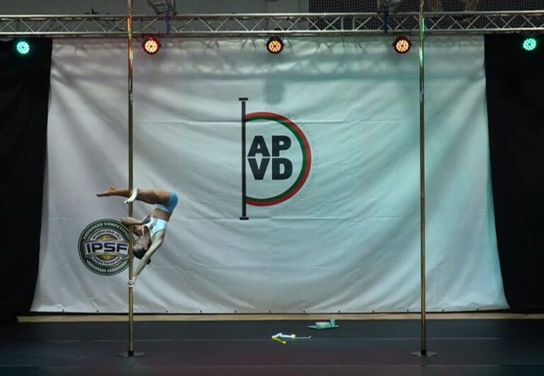 La medinense Eva Archiles logra el oro en el Campeonato de España de Pole Dance