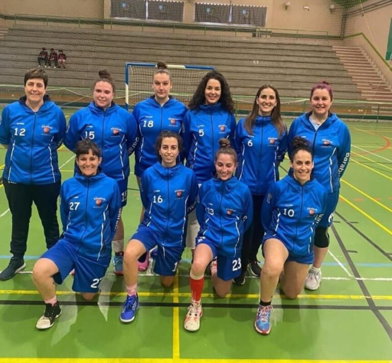 Los equipos femeninos del C.D. Sarabris jugarán su partido de ida de cuatros de final este domingo por la tarde