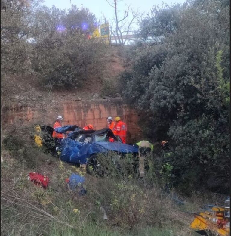 Trágico accidente de tráfico en Soria deja dos personas fallecidas y tres heridas
