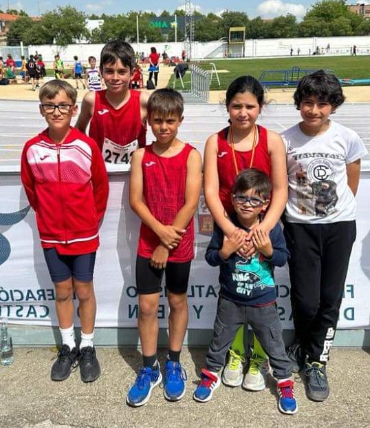 Destacada actuación del Club Atletismo Castillo de la Mota en el Campeonato Regional Alevín y de Obstáculos