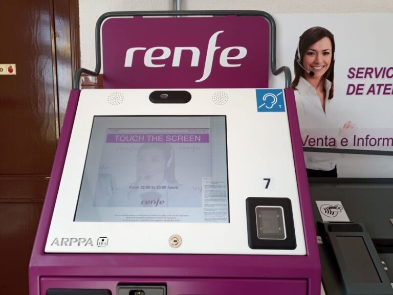 Renfe activará un servicio de atención personal remota en las estaciones de Matapozuelos, Pozaldez y Valdestillas