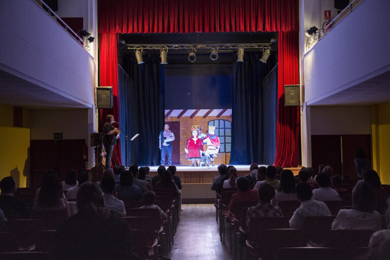 Nava del Rey celebra este fin de semana la VIII edición de la Muestra de Teatro