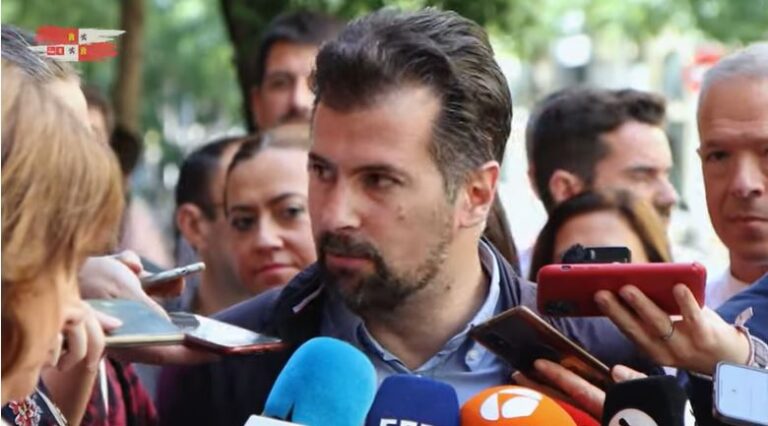 Luis Tudanca se muestra “decepcionado” e “indignado” con los cambios en las listas electorales de Castilla y León