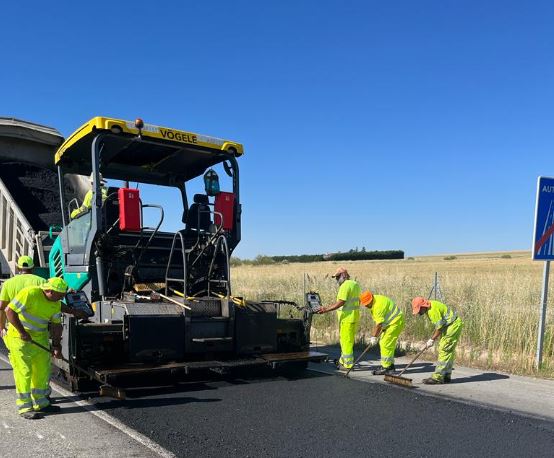 La Junta utilizará una mezcla bituminosa experimental más sostenible para la renovación del firme en dos viales anexos de la autovía Valladolid-Segovia