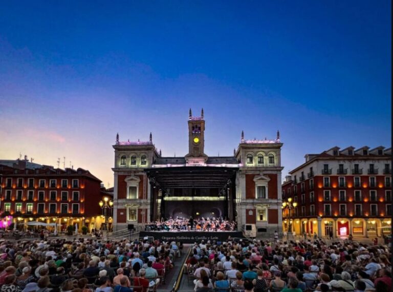 La Plaza Mayor de Valladolid acogerá un concierto de la OSCyL Joven en homenaje a Tomás Bretón