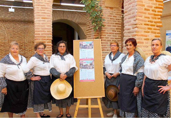 Castrejón de Trabancos rinde homenaje a sus mayores con la Fiesta de la Siega