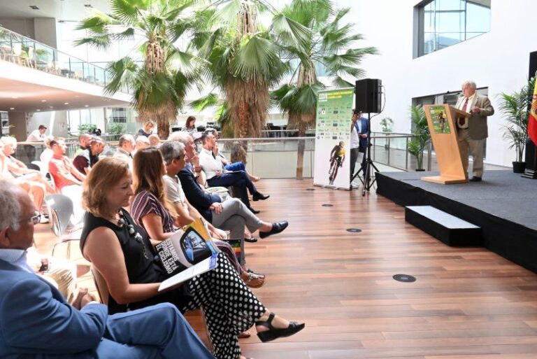 La XXXVII Vuelta Ciclista Internacional a Castilla y León recorrerá 355 kilómetros en dos etapas los días 26 y 27 con la participación de una veintena de equipos de varios países