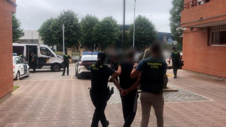 Desarticulan red de extorsión en internet: Detenidos e investigados tres individuos en Valladolid y Madrid