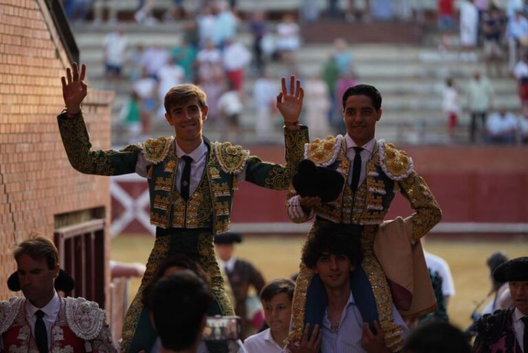 Navas y Cirugeda, dos orejas por coleta en Tordesillas