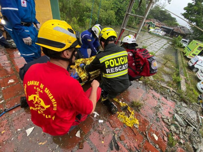 Experto mundial en rescate con caninos capacita equipos de emergencia en Colombia con apoyo de la Junta de Castilla y León