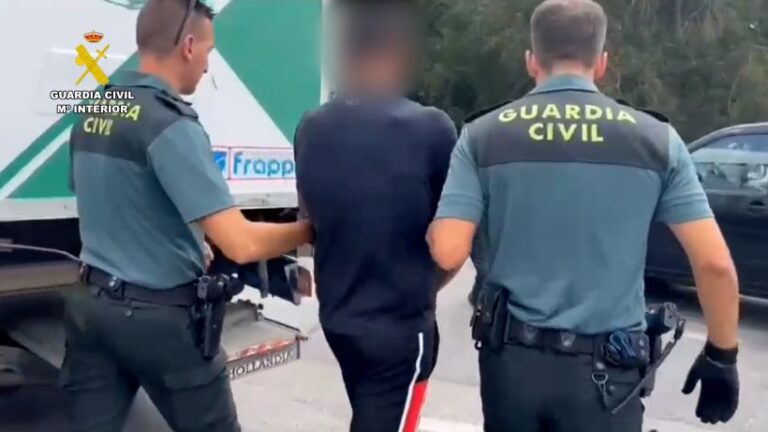 Detenida por estafa y usurpación de identidad: Operación «Creditaza» de la Guardia Civil desmantela red criminal