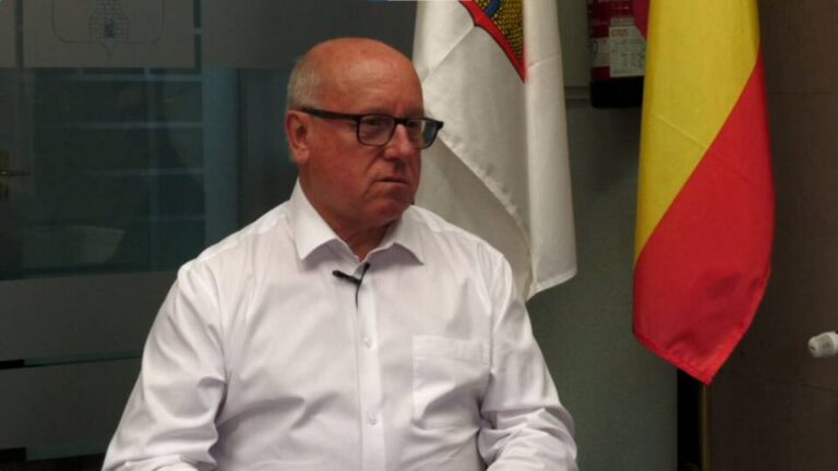 El alcalde de Olmedo, Alfonso Centeno, presenta su dimisión