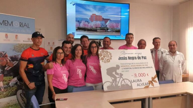 Asociación Amigos de Jesús Negro de Paz dona 8.000 euros al Hospital Clínico para investigar el cáncer de mama