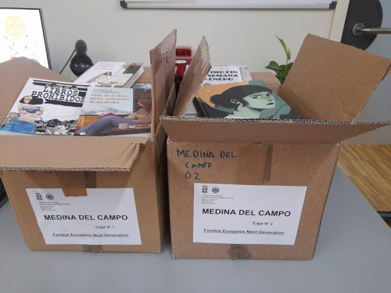 La Biblioteca Gerardo Moraleja de Medina del Campo recibe siete cajas de libros de los fondos Next Generation