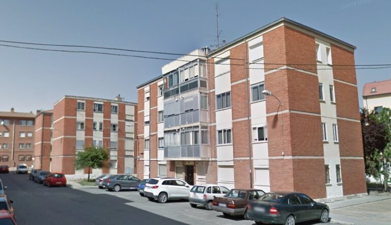 Fallece un vecino de Medina del Campo tras un atropello en la calle Santos Vitoria