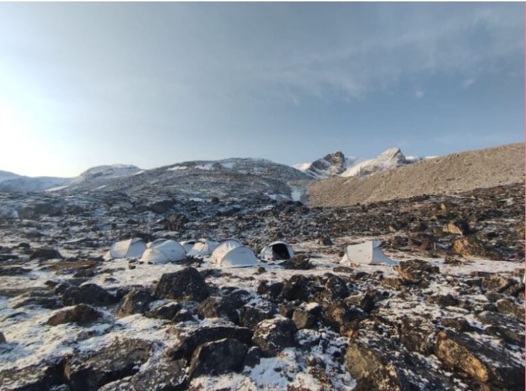 Expertos españoles estudian el retroceso acelerado de la capa de hielo en Groenlandia