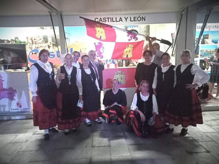 El grupo de jotas ‘Yesca’ inaugura el Encuentro de Casas Regionales y Provinciales de Sevilla 