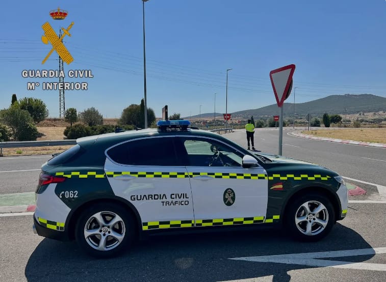 La Guardia Civil esclarece un delito de abandono en lugar de un siniestro vial con un herido