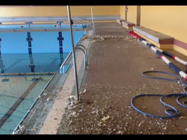 En «estado lamentable» la piscina cubierta de Medina del Campo