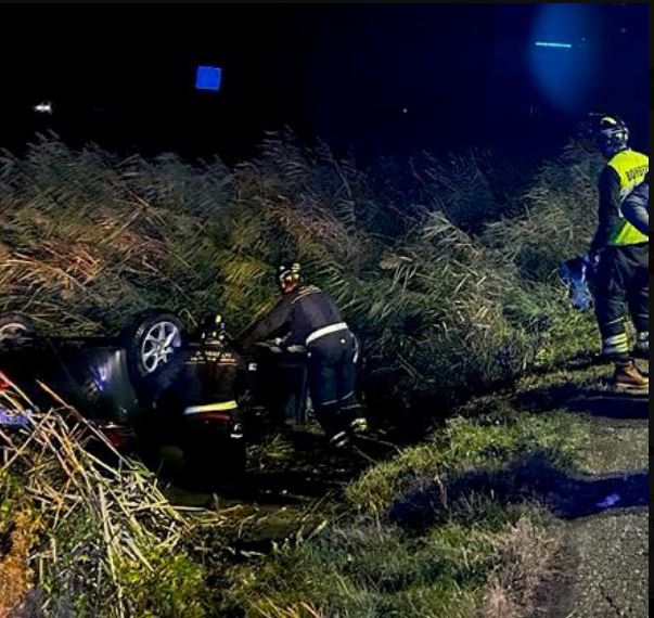 Un hombre herido tras el vuelco de un vehículo en la A-601, en Aldeamayor de San Martín (Valladolid)