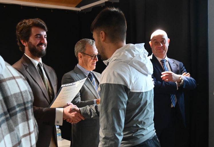 Juan García-Gallardo anuncia millonarias subvenciones para empleo y seguridad laboral en el medio rural de Castilla y León