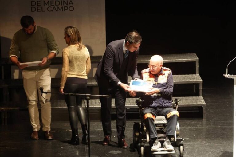 Dionisio Zurdo da la bienvenida a la Navidad con un pregón cargado de ilusión