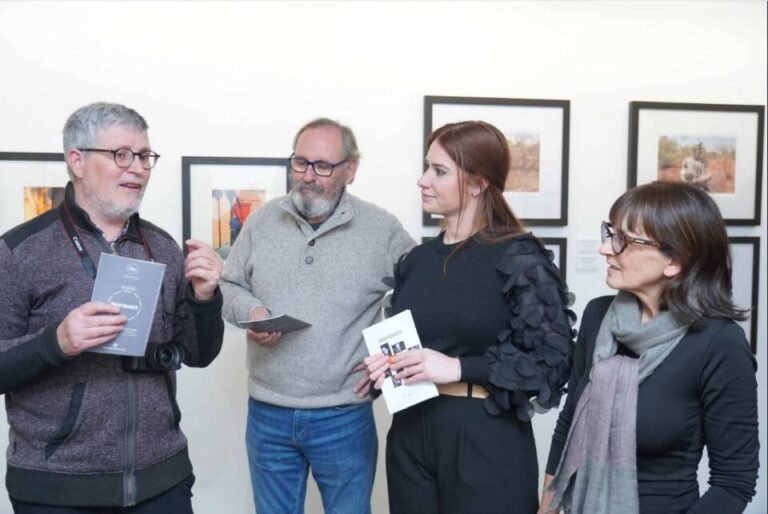 El Teatro Zorrilla acoge ‘Identidades’, exposición fotográfica del colectivo Diez Miradas