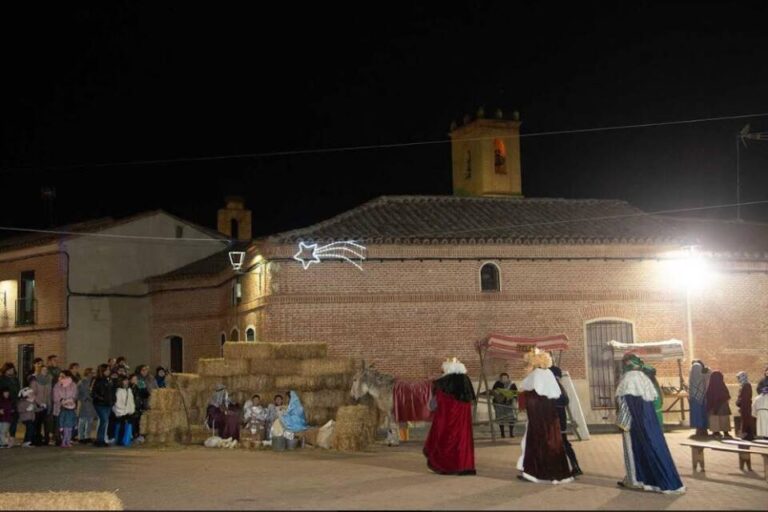 Fresno el Viejo mantiene su tradición y escenifica su Belén Viviente