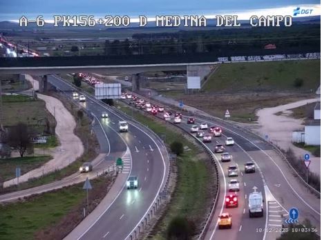 Medina del Campo: retenciones y largas colas en la A-6 tras el puente festivo