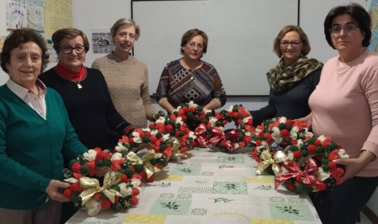 El Taller de Manualidades Creativas de Rodilana se impregna de Navidad 