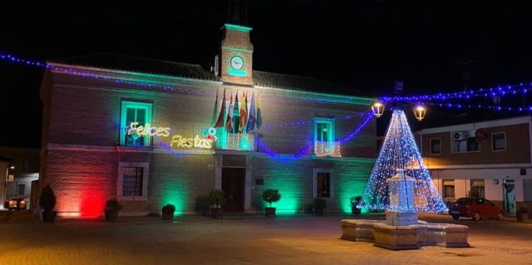 La campaña ‘Dona y juguete y despierta una sonrisa’ inaugura la Navidad en Serrada
