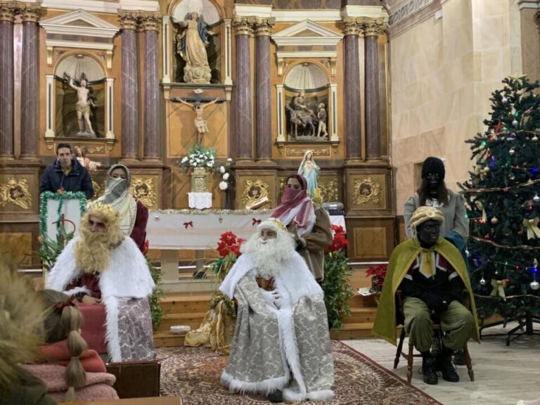 Castrejón de Trabancos recibe la Navidad con villancincos