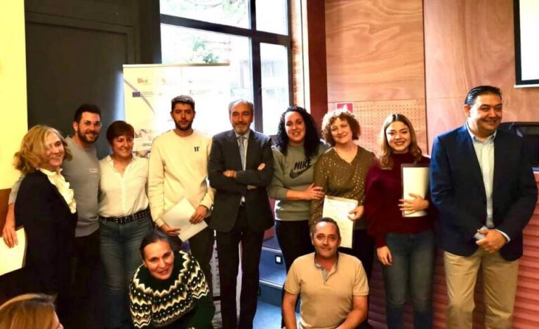 Fresno el Viejo clausura el Programa Mixto de Pintura Decorativa en Edificios Municipales