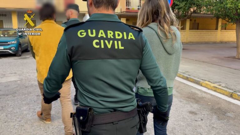 Matrimonio detenido en Algeciras: Tenían un plan macabro, viajaban al Sáhara para asesinar a su hijo