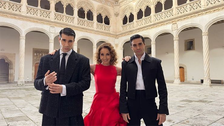 Ana Belén, Javier Ambrossi y Javier Calvo deslumbran en el rodaje del spot de los Premios Goya 2024 en Valladolid