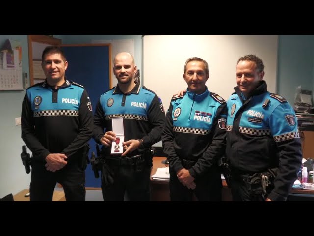 Cinco agentes de la Policía Local y el Agente Tutor reciben las Medallas al Mérito policial