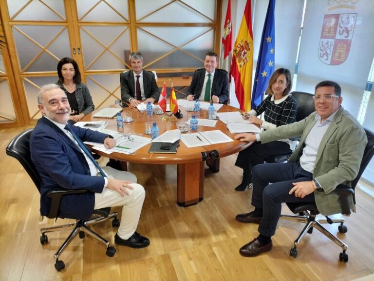 Comisión de Ética Pública de Castilla y León absuelve a altos cargos de la Junta: No vulneraron el Código Ético en declaraciones sobre inmigración
