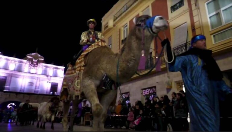 Los Pajes Reales anuncian la llegada de los Reyes Magos a Medina del Campo
