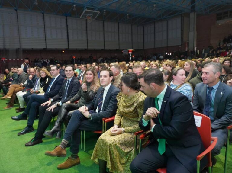Nutrida concurrencia en la presentación del Nacional de Galgos en Nava del Rey