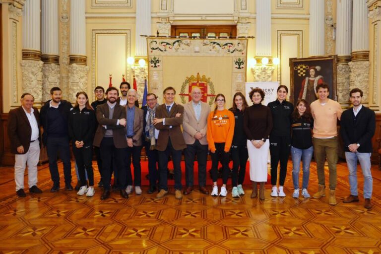 Vicky Foods Athletics: El Ayuntamiento de Valladolid rinde homenaje a los campeones que impulsan la marca de la ciudad