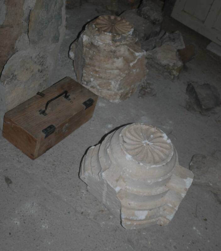 Descubrimiento Impactante: Claves de Bóveda Góticas Robadas del Monasterio de San Pedro de Arlanza Recuperadas en Barcebalejo