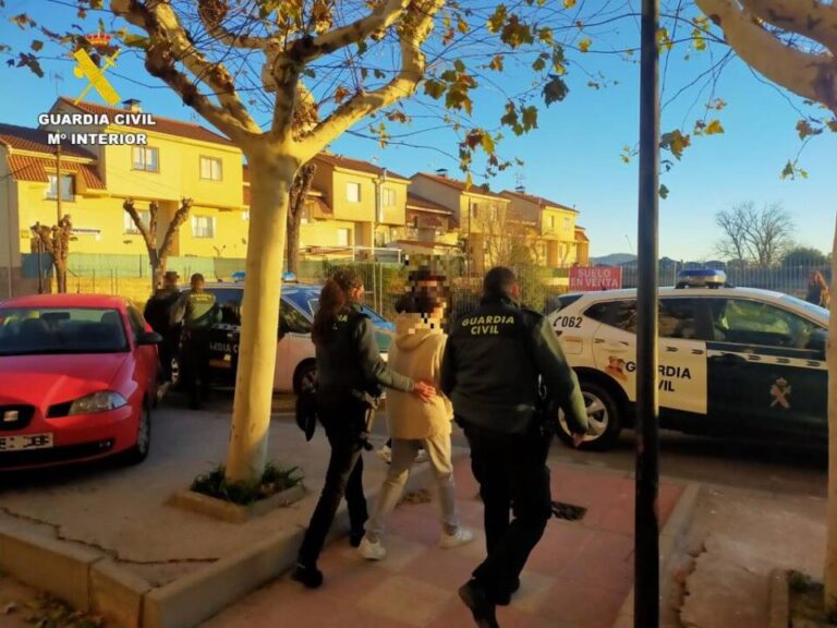 Desmantelan una banda criminal tras esclarecer siete robos en El Tiemblo: La Guardia Civil actúa con contundencia